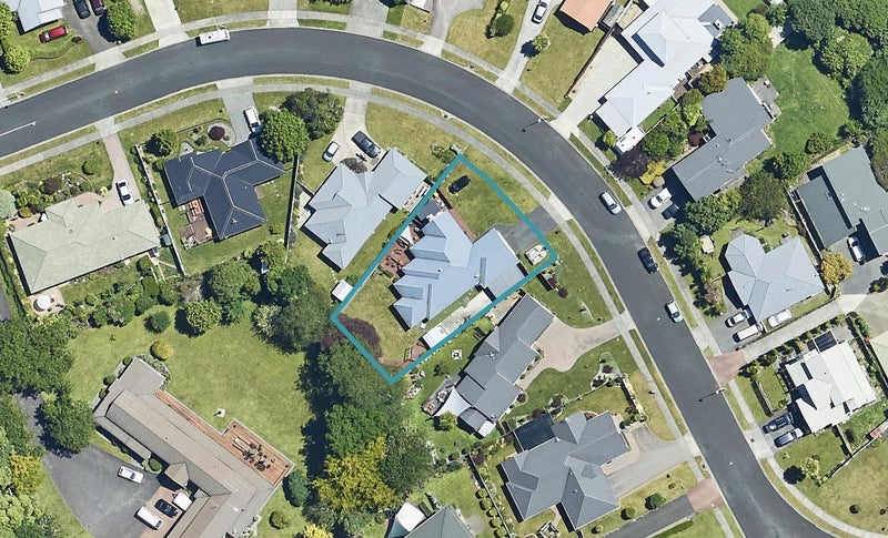 15 Caulfield Place, Pukehangi, Rotorua - Carousel 1