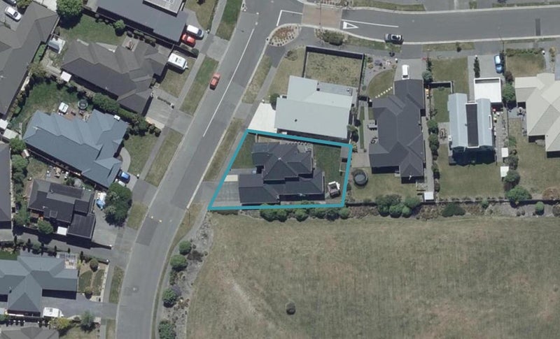 19 Bottle Lake Drive, Parklands, Christchurch - Carousel 1