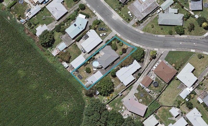 553 Lowe Street, Camberley, Hastings - Carousel 1