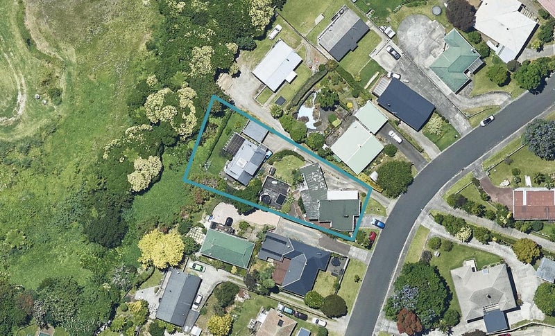 25 Landview Road, Parkvale, Tauranga - Carousel 1