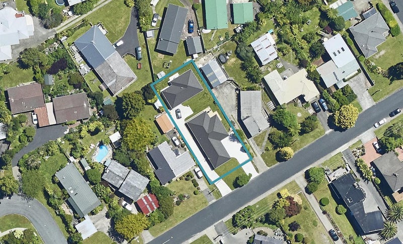 71 Grand Vue Road, Kawaha Point, Rotorua - Carousel 1