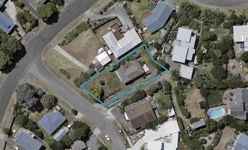 3 Pine Ridge Terrace, Waikanae Beach, Waikanae - Carousel 1