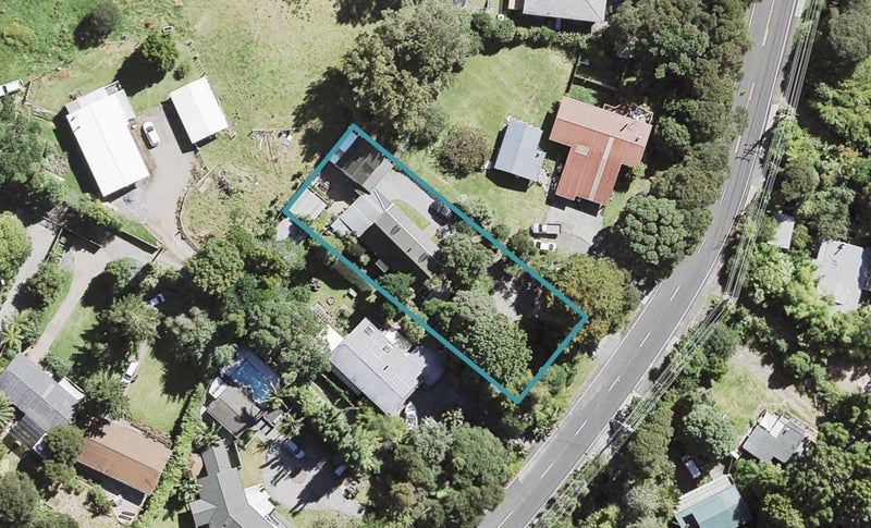 329 Huia Road, Titirangi, Auckland - Carousel 1