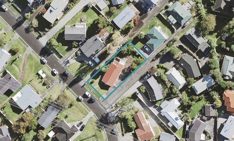 11 Caronia Crescent, Lynfield, Auckland - Carousel 1