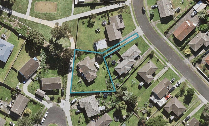 50 Heyford Close, Mangere, Auckland - Carousel 1