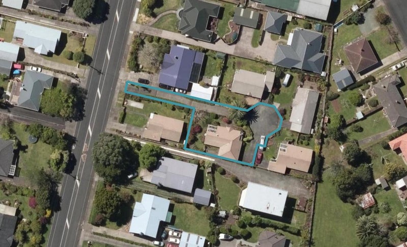 2/62 Mains Avenue, Kensington, Whangarei - Carousel 1