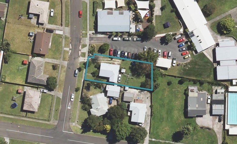 5 Pickering Street, Outer Kaiti, Gisborne - Carousel 1
