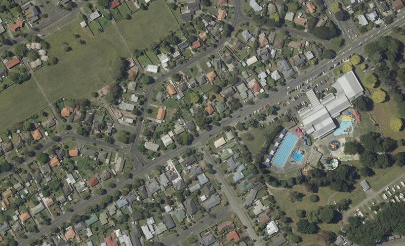 43 Park Road, West End, Palmerston North - Carousel 1