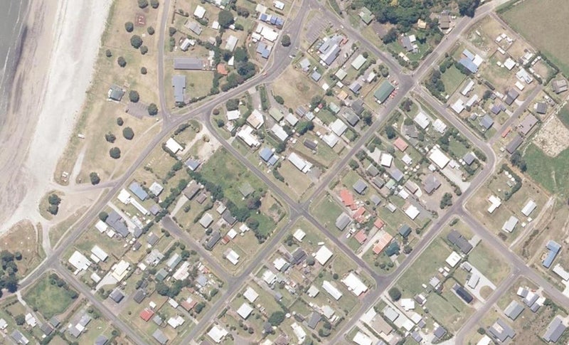 7 Domett Street, Mahia, Māhia - Carousel 1