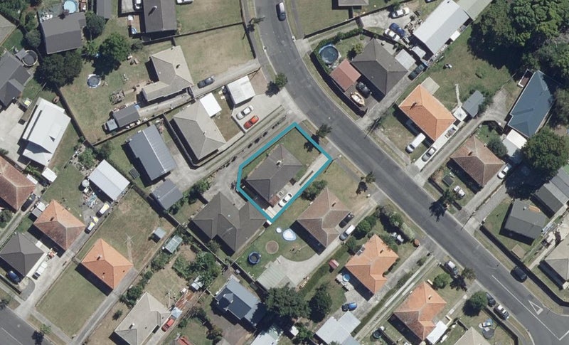 9 Willis Street, Bader, Hamilton - Carousel 1