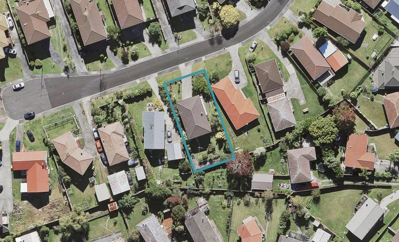 12 Darlington Place, Glendene, Auckland - Carousel 1