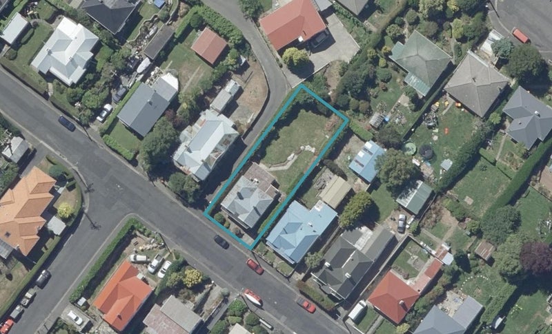 44 Beresford Street, Kaikorai, Dunedin - Carousel 1
