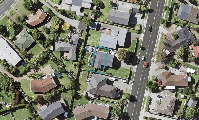 16C Glenmore Road, Sunnyhills, Auckland - Carousel 1