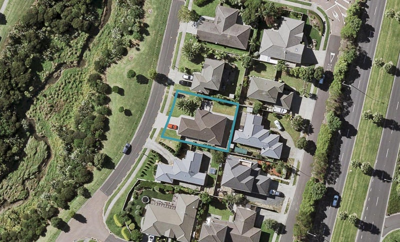 13 Kellaway Drive, East Tamaki, Auckland - Carousel 1