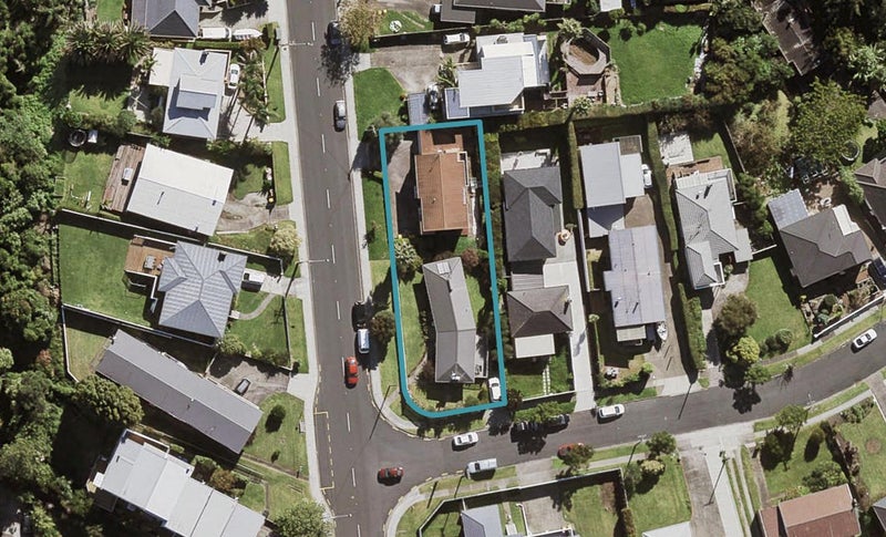 2/89 Sylvan Avenue, Northcote, Auckland - Carousel 1