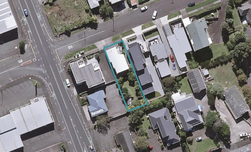 188 Gill Street, Strandon, New Plymouth - Carousel 1