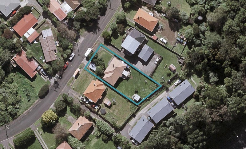 101 Glenpark Avenue, Frankleigh Park, New Plymouth - Carousel 1