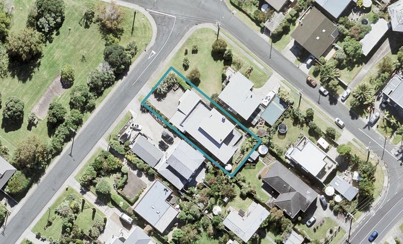 37 De Luen Avenue, Tindalls Beach, Whangaparaoa - Carousel 1