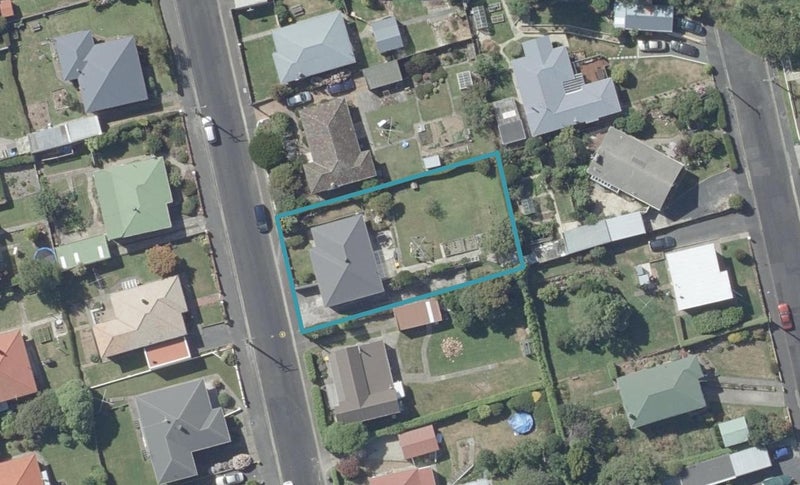 23 Torquay Street, Abbotsford, Dunedin - Carousel 1