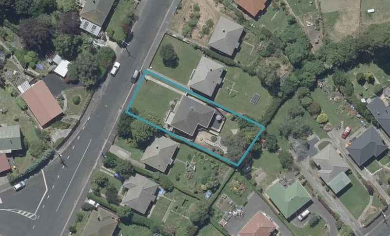 16 Hillary Street, Liberton, Dunedin - Carousel 1