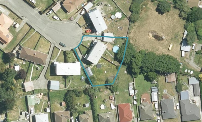 9 Dix Crescent, Riversdale, Blenheim - Carousel 1