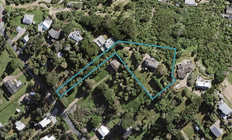 406 Sea View Road, Onetangi, Waiheke Island - Carousel 1