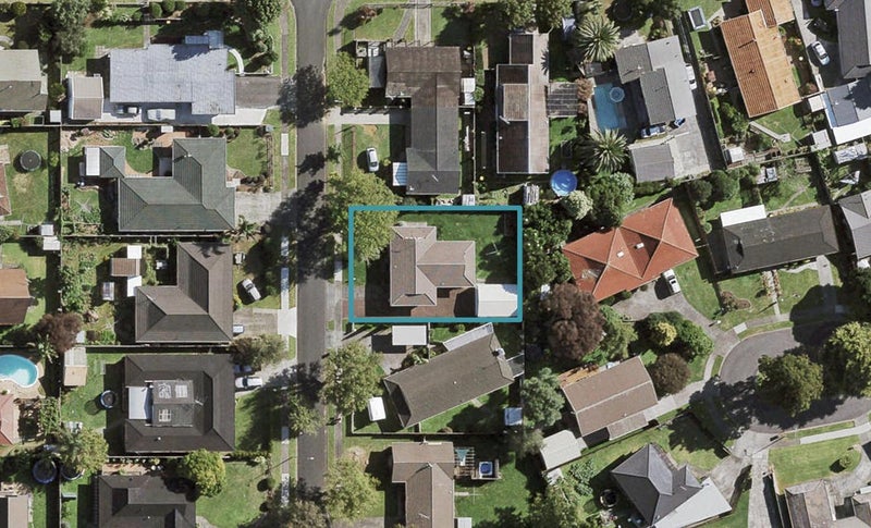 4 Zenith Place, Conifer Grove, Takanini - Carousel 1