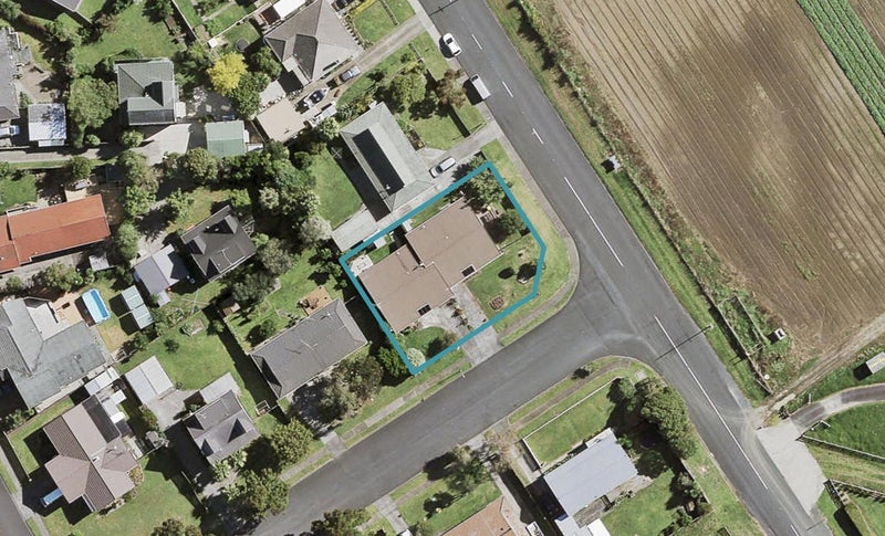 1A Lorelei Place, Opaheke, Papakura - Carousel 1