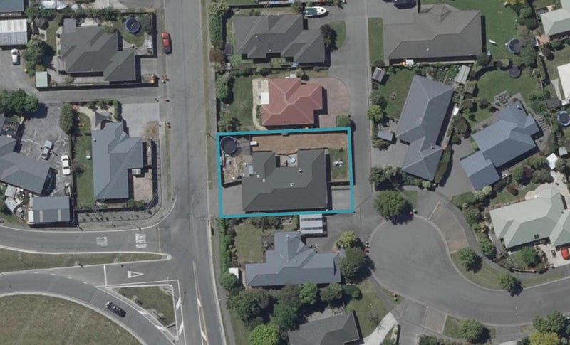25 Wendy Place, Heathcote Valley, Christchurch - Carousel 1