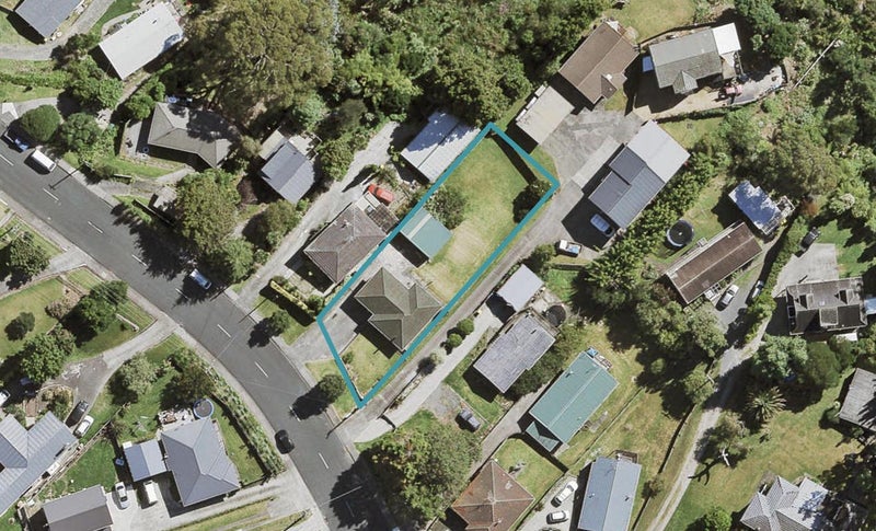 42 Sunnyside Road, Sunnyvale, Auckland - Carousel 1