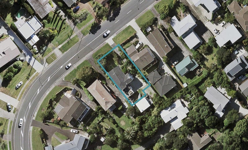 83A Sunset Road, Totara Vale, Auckland - Carousel 1