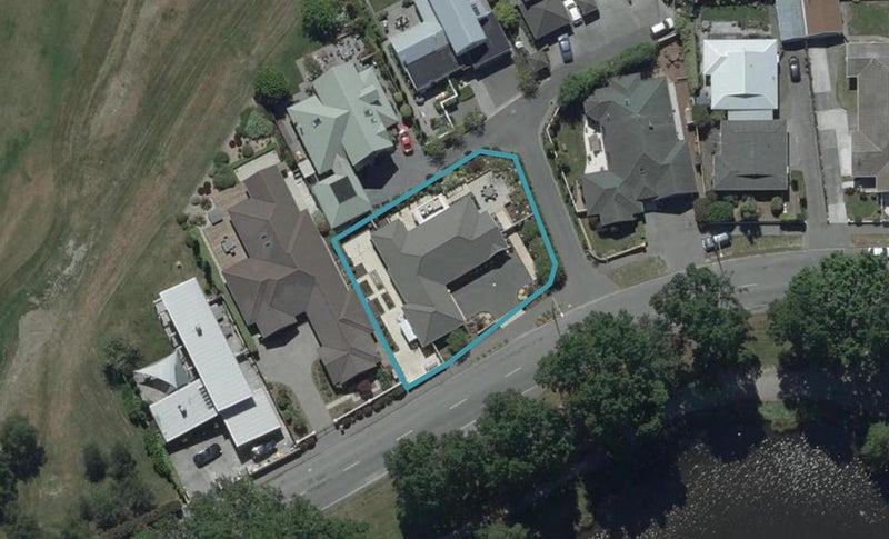 140 Lake Terrace Road, Burwood, Christchurch - Carousel 1