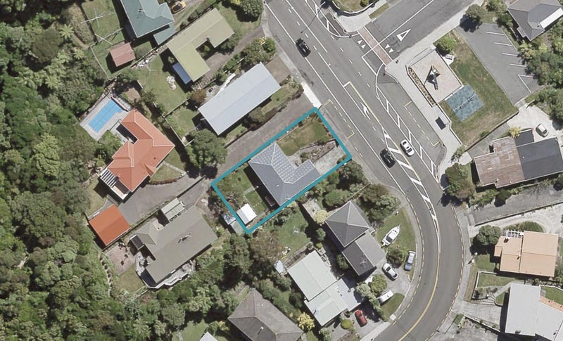 23 Dowse Drive, Maungaraki, Lower Hutt - Carousel 1
