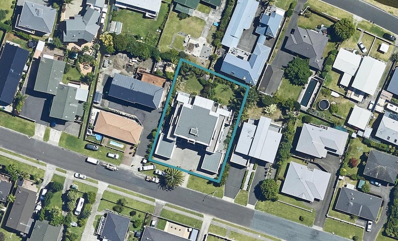 1-3/31 Kulim Avenue, Otūmoetai, Tauranga - Carousel 1