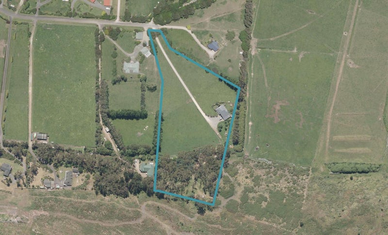 12 Onetere Drive, Whanganui Airport, Whanganui - Carousel 1