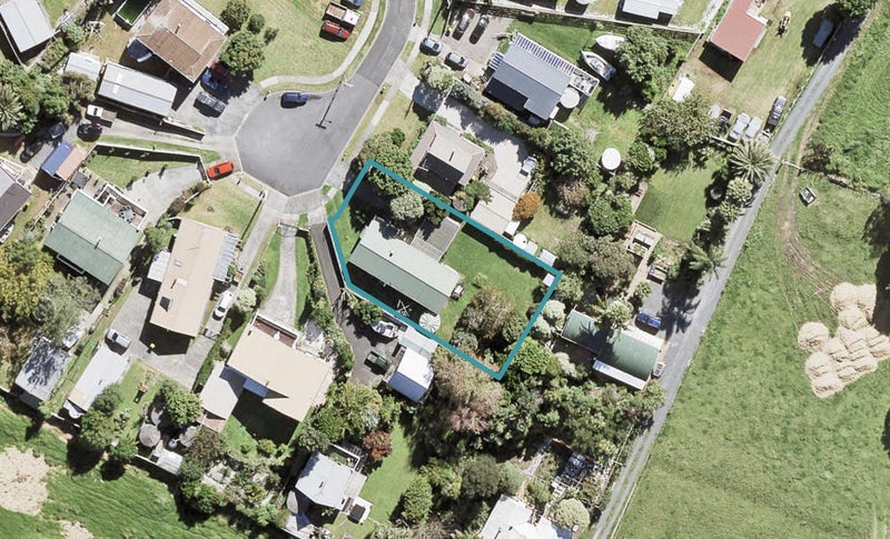 12 Karawa Place, Kawakawa Bay, Papakura - Carousel 1