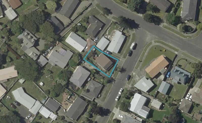 4 Capri Place, Awapuni, Palmerston North - Carousel 1
