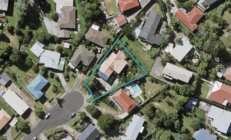 13 Datura Place, Sunnynook, Auckland - Carousel 1