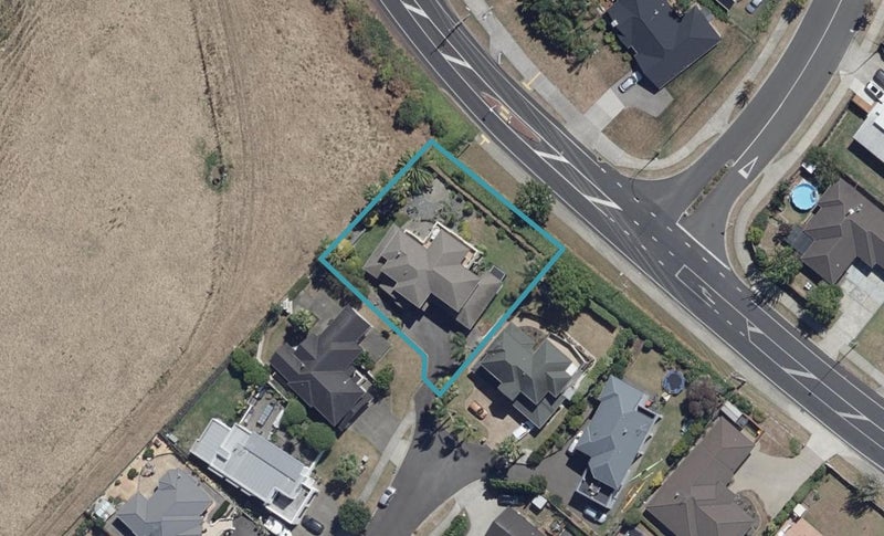 12 Southworth Place, Grandview Heights, Hamilton - Carousel 1