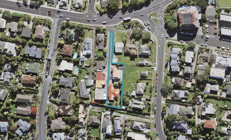 2/0 Mokoia Road, Chatswood, Auckland - Carousel 1