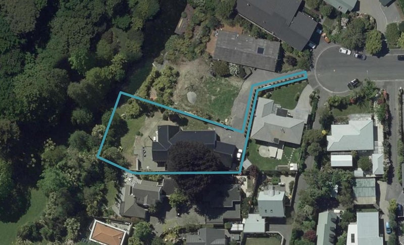 15 Nutfield Lane, Cashmere, Christchurch - Carousel 1