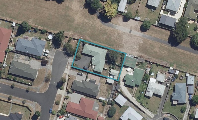 64 Catalina Drive, Melville, Hamilton - Carousel 1