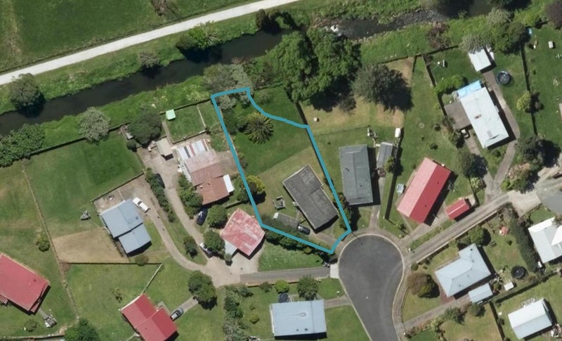 11 Exeter Street, Raumanga, Whangarei - Carousel 1