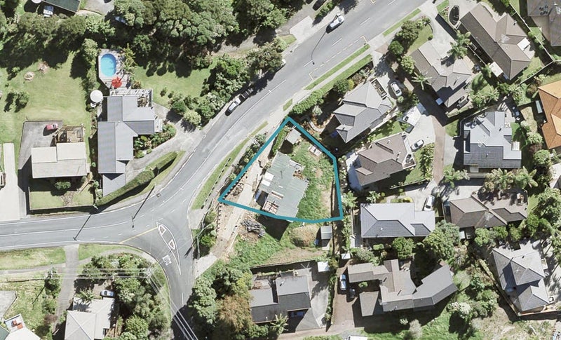 2 Ashley Avenue, Long Bay, Auckland - Carousel 1