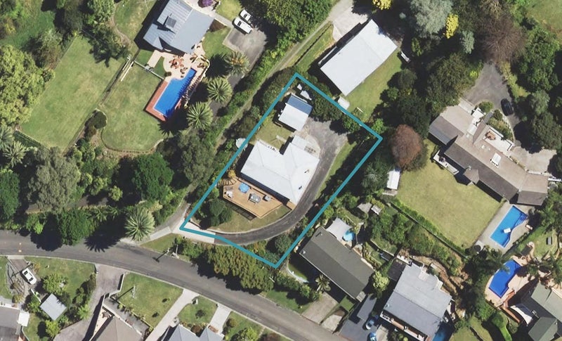 8 Belgium Terrace, Mangapapa, Gisborne - Carousel 1