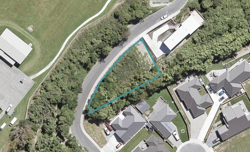 8 Kelso Grove, Kelson, Lower Hutt - Carousel 1