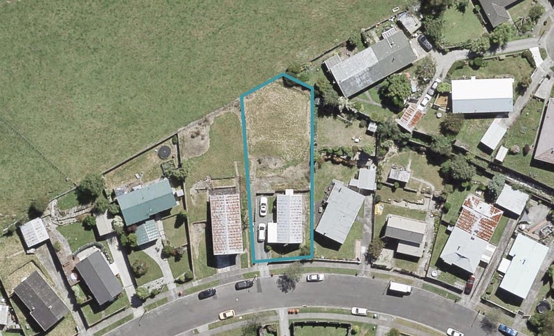 63 Hartford Crescent, Totara Park, Upper Hutt - Carousel 1
