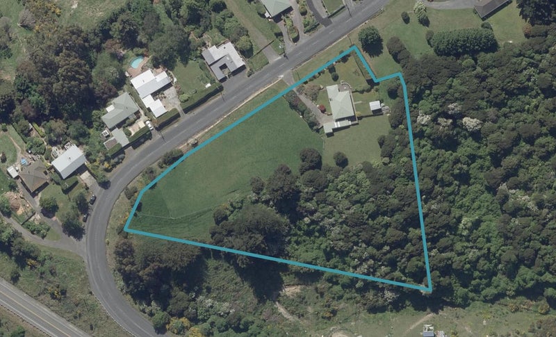 2 Chain Hills Road, Chain Hills, Dunedin - Carousel 1