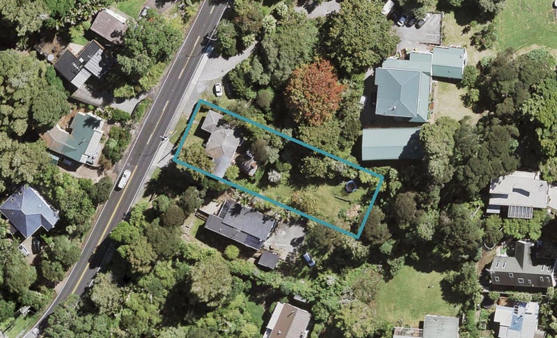 20 Huia Road, Titirangi, Auckland - Carousel 1