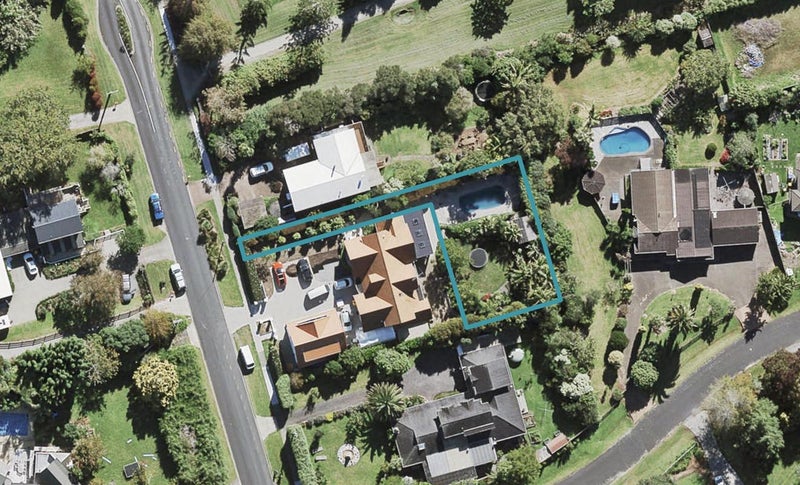 48B Churchouse Road, Greenhithe, Auckland - Carousel 1